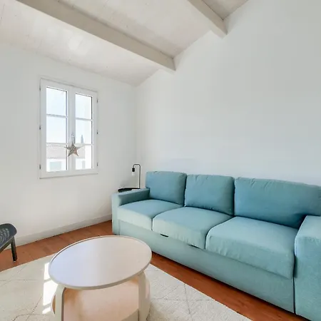 Pour 8 Avec Piscine A En Re * La Flotte